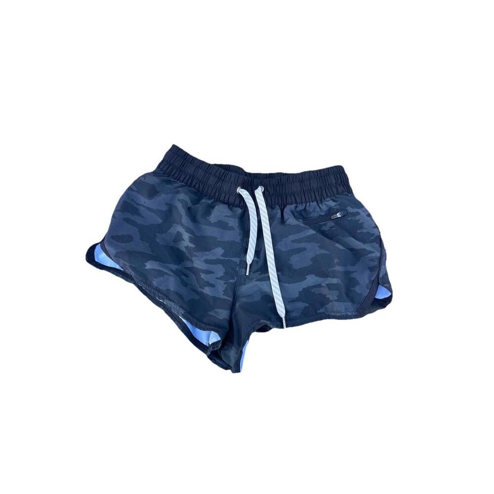 Vuori Womens Clementine Athletic Shorts Sz Xs Black Watercolor Camo Running H71